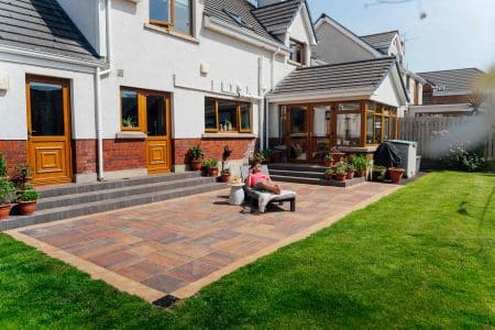 Historic Heather, Tegula Setts Golden & Step Risers Charcoal
