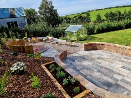 Patio area using Historic Flags Slate, Historic Circle Heather & Garden Stone Heather