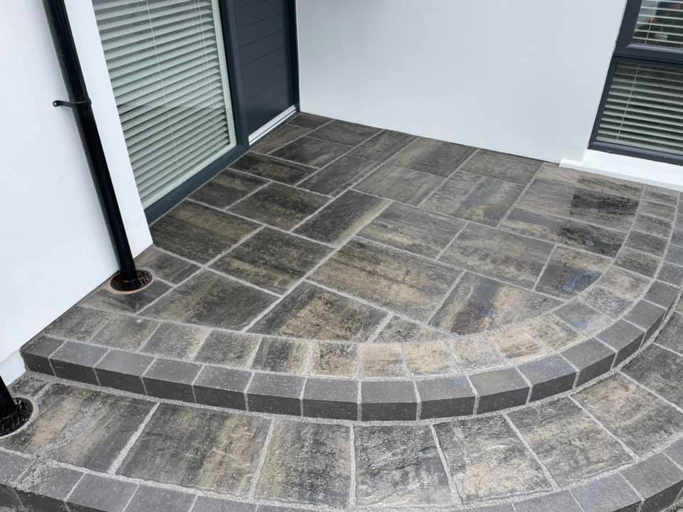 Slate Risers Tobermore Block Paving & Walling Inspiration Landscaping Image Gallery