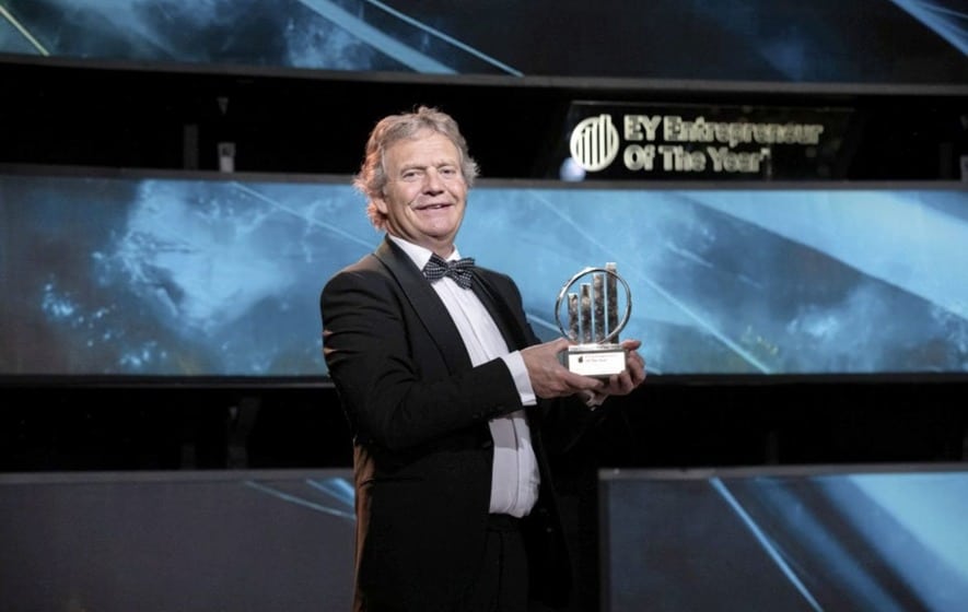 david henderson collecting EOY award
